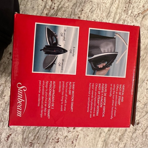 Sunbeam Classic Iron Model GCSBBV-151 Black Variable Steam Control NEW In Box. - Picture 5 of 8